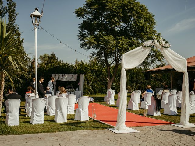 La boda de Cristina y Josevi en Bormujos, Sevilla 30