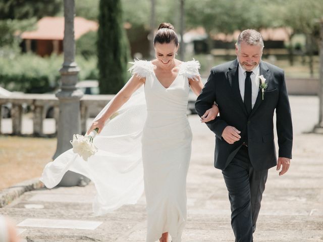 La boda de Miki y Noe en O Grove (Resto Parroquia), Pontevedra 37