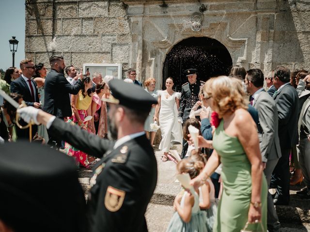 La boda de Miki y Noe en O Grove (Resto Parroquia), Pontevedra 49