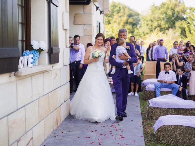 La boda de Ander y Janire en Hondarribia, Guipúzcoa 38