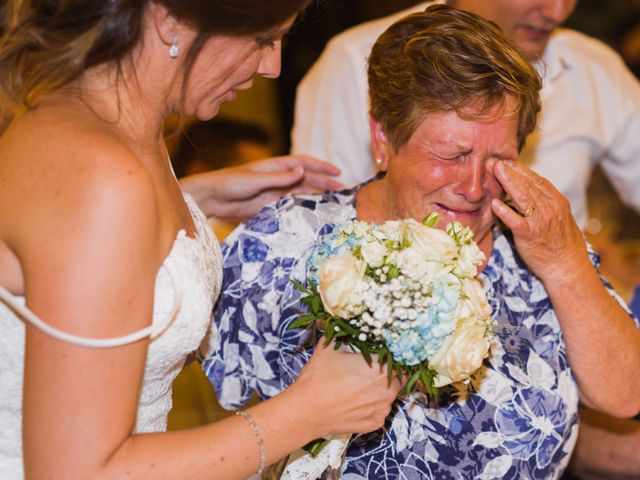 La boda de Ander y Janire en Hondarribia, Guipúzcoa 89