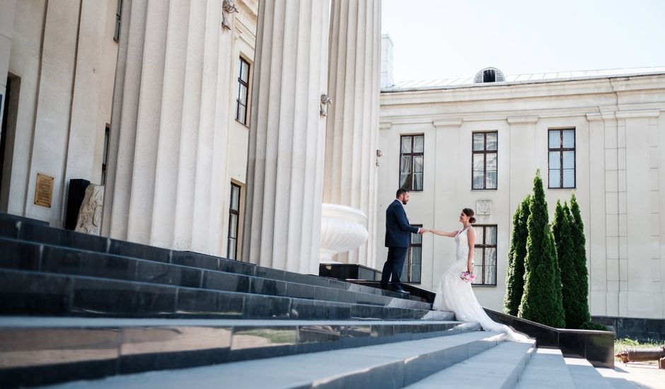 La boda de Pedro y Silvia  en Estepona, Málaga