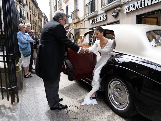 La boda de Jose María y Blanca en Hondarribia, Guipúzcoa 17