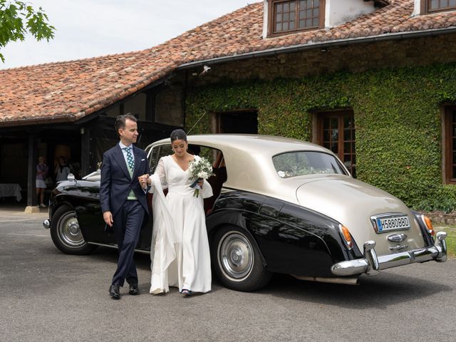 La boda de Jose María y Blanca en Hondarribia, Guipúzcoa 35