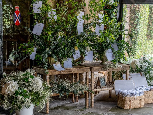 La boda de Jose María y Blanca en Hondarribia, Guipúzcoa 37