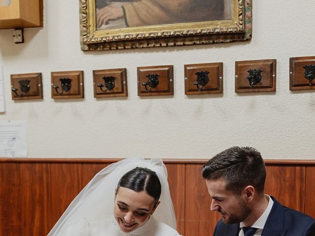 La boda de María y Pedro en Pozuelo De Calatrava, Ciudad Real 69