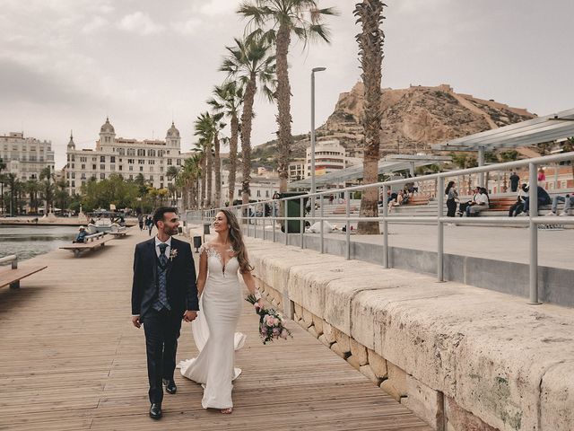 La boda de Rafael y Almudena en Alacant/alicante, Alicante 45