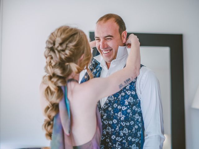 La boda de Sandra y Alejandro en Lleida, Lleida 16