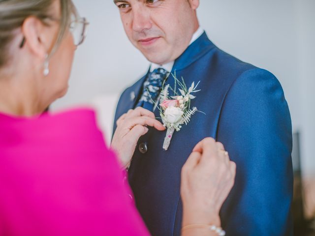 La boda de Sandra y Alejandro en Lleida, Lleida 23