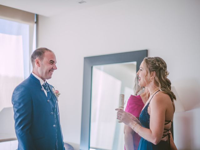 La boda de Sandra y Alejandro en Lleida, Lleida 31