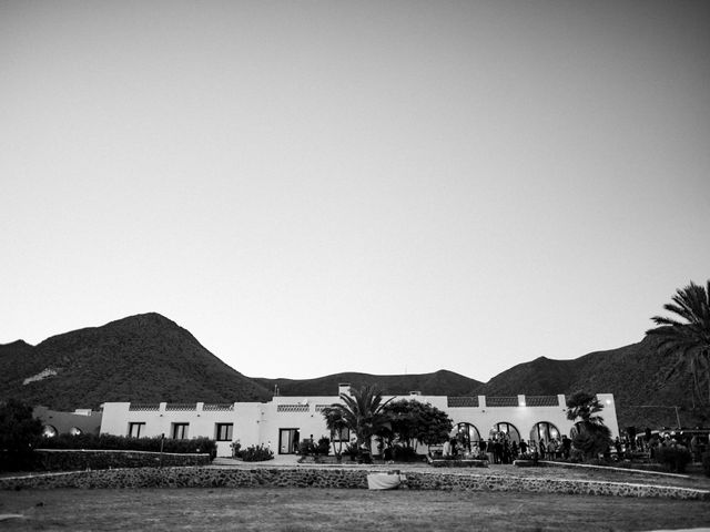 La boda de Rachel y Alberto en Los Escullos, Almería 38