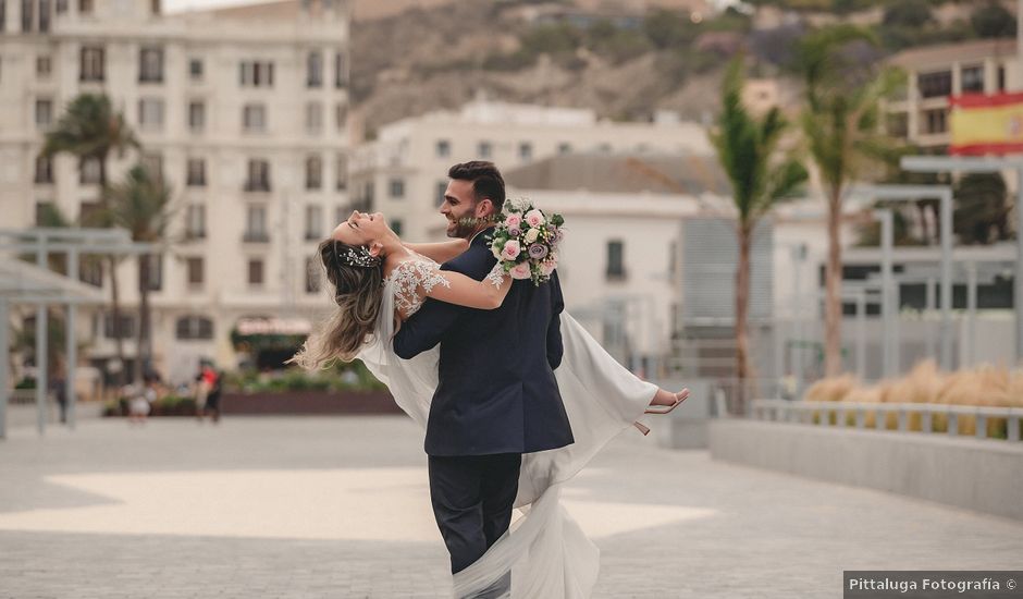 La boda de Rafael y Almudena en Alacant/alicante, Alicante