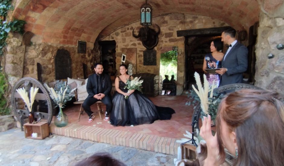 La boda de Gabriel  y Aisha  en Darnius, Girona