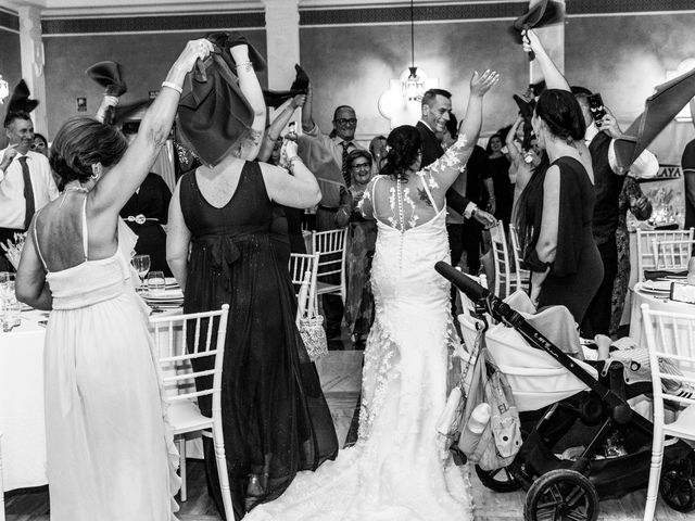 La boda de Yenny y Antonio en Sevilla, Sevilla 37
