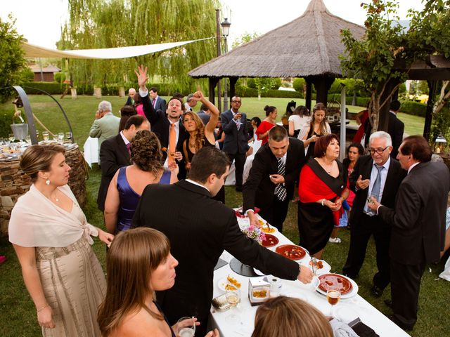 La boda de Iván y Raquel en O Castro, A Coruña 32