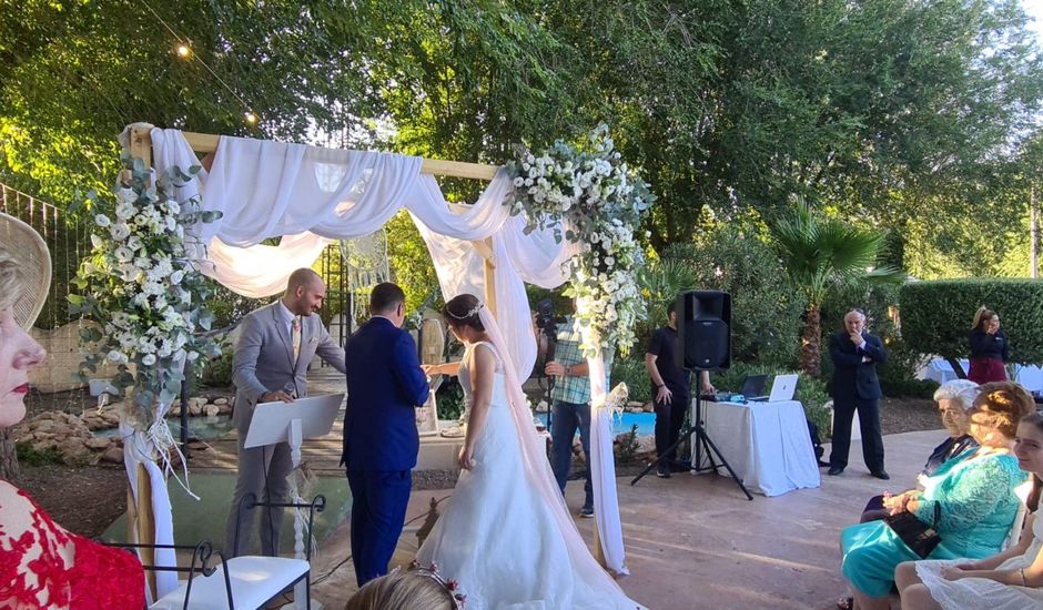 La boda de Alberto  y Raquel  en Moral De Calatrava, Ciudad Real