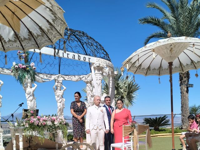 La boda de Marius y Cristina  en Málaga, Málaga 4
