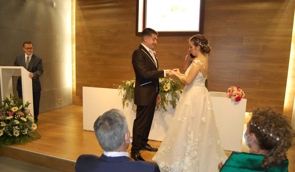 La boda de Daniel  y Sayoa  en Mutilva Alta, Navarra