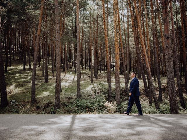 La boda de Raúl y Cristina en San Leonardo De Yague, Soria 18