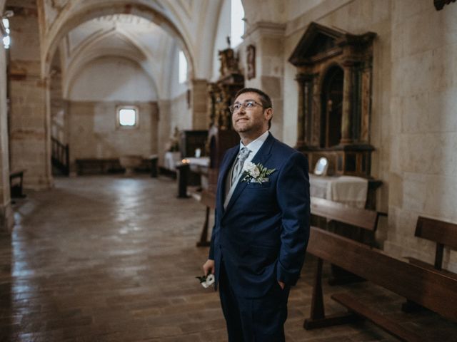 La boda de Raúl y Cristina en San Leonardo De Yague, Soria 41