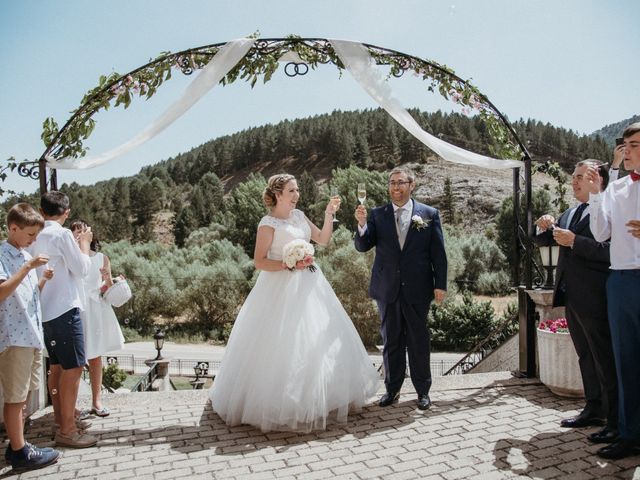 La boda de Raúl y Cristina en San Leonardo De Yague, Soria 56