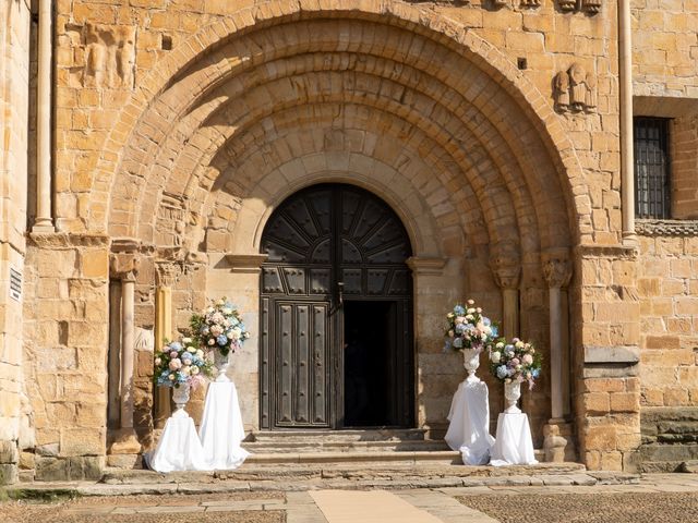 La boda de Alejandro y Candela en Santillana Del Mar, Cantabria 19
