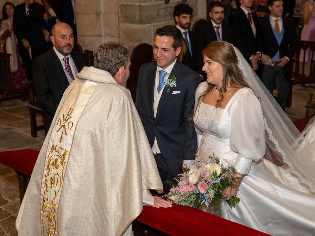 La boda de Alejandro y Candela en Santillana Del Mar, Cantabria 24