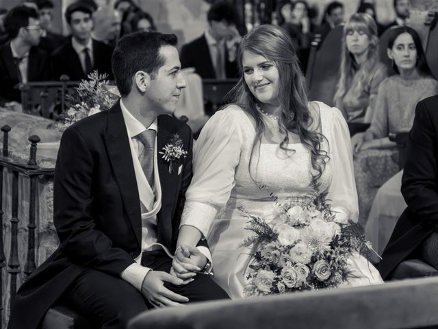 La boda de Alejandro y Candela en Santillana Del Mar, Cantabria 31