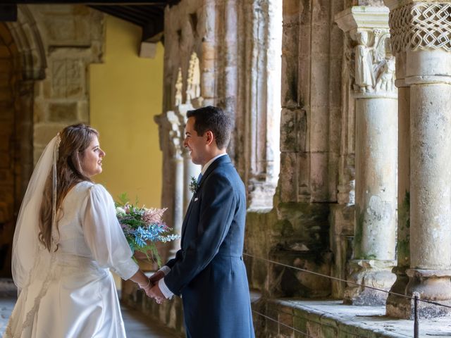 La boda de Alejandro y Candela en Santillana Del Mar, Cantabria 34