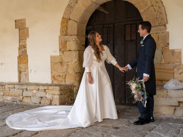 La boda de Alejandro y Candela en Santillana Del Mar, Cantabria 43