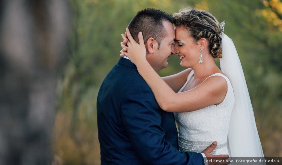 La boda de Benjamín y Lina en Badolatosa, Sevilla