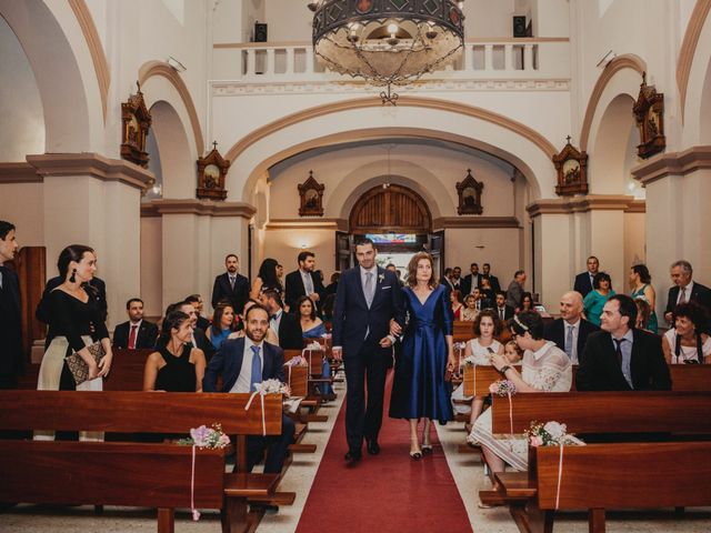 La boda de Javi y Lucia en Oviedo, Asturias 7