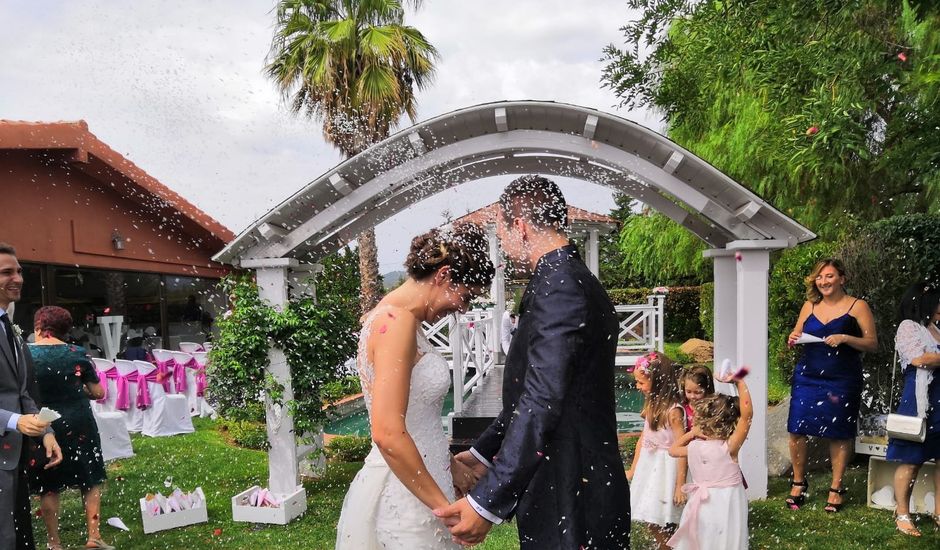 La boda de Dani y Victoria en Montbrio Del Camp, Tarragona