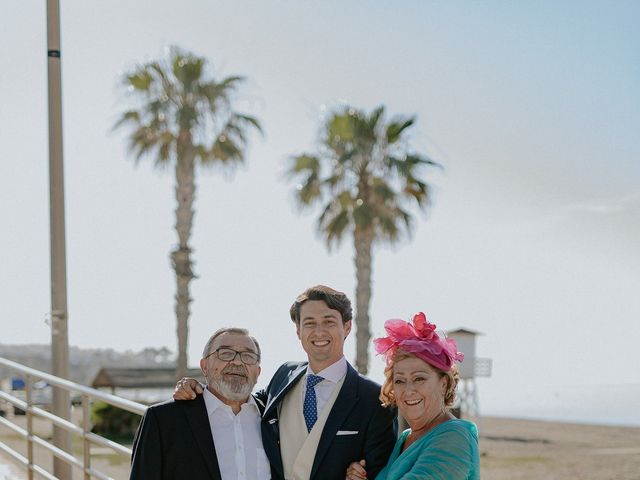 La boda de Virginia y Rafa en Málaga, Málaga 13