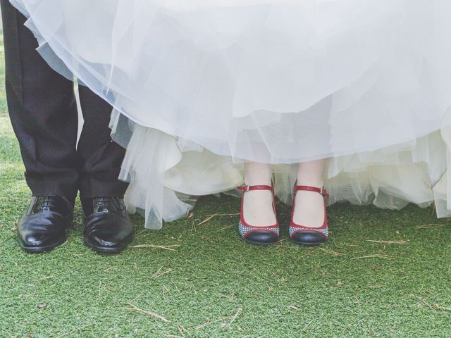 La boda de Jonatan y Eva en Sant Boi De Llobregat, Barcelona 1