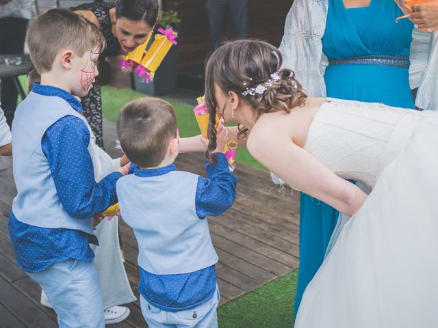 La boda de Jonatan y Eva en Sant Boi De Llobregat, Barcelona 16