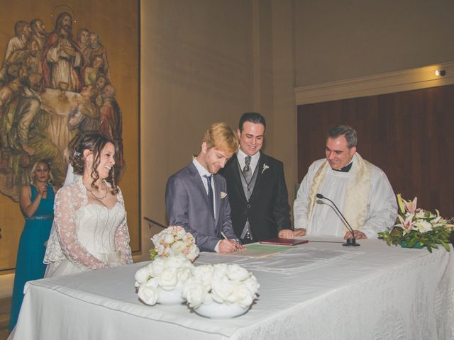 La boda de Jonatan y Eva en Sant Boi De Llobregat, Barcelona 25