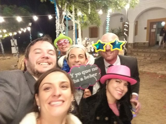 La boda de Miriam y Miguel Angel en Santiago De Alcantara, Cáceres 4