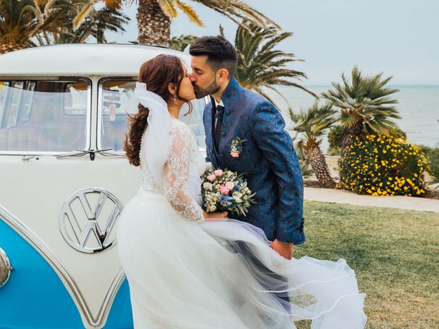 La boda de David y Maria en Vilanova I La Geltru, Barcelona 59