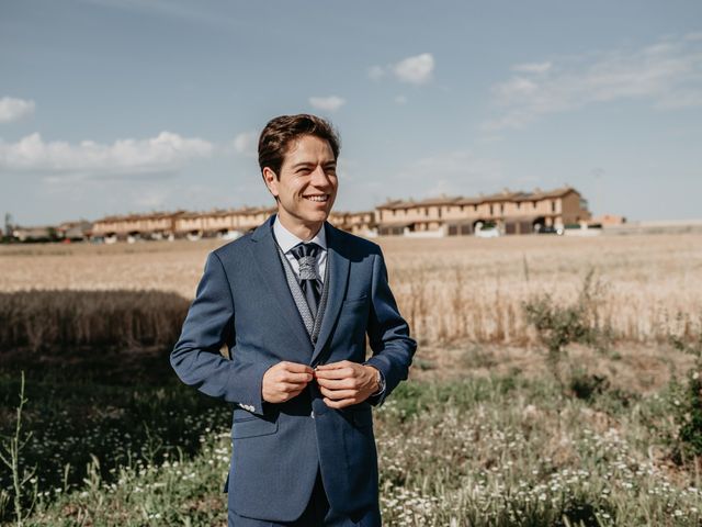 La boda de Javi y Sara en Torrecaballeros, Segovia 54