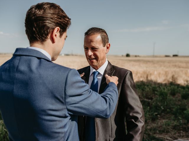 La boda de Javi y Sara en Torrecaballeros, Segovia 57