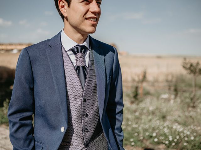 La boda de Javi y Sara en Torrecaballeros, Segovia 61