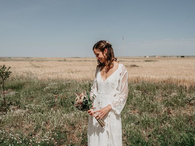 La boda de Javi y Sara en Torrecaballeros, Segovia 161
