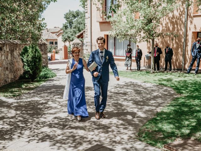 La boda de Javi y Sara en Torrecaballeros, Segovia 174