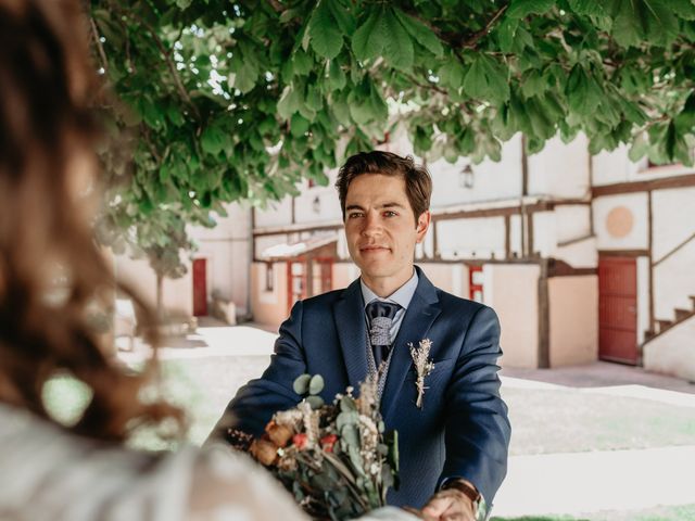 La boda de Javi y Sara en Torrecaballeros, Segovia 285