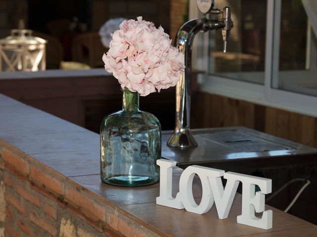 La boda de Alejandro y Hunai en Talamanca Del Jarama, Madrid 3