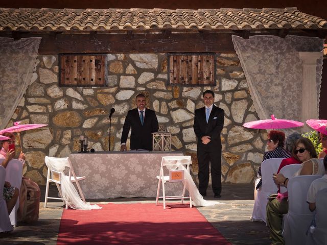 La boda de Alejandro y Hunai en Talamanca Del Jarama, Madrid 11