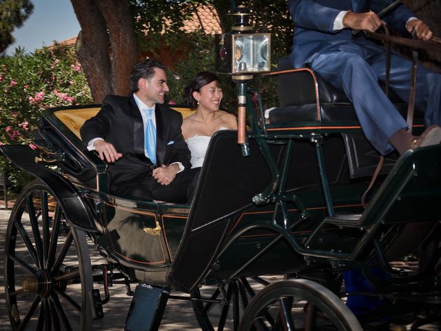 La boda de Alejandro y Hunai en Talamanca Del Jarama, Madrid 23