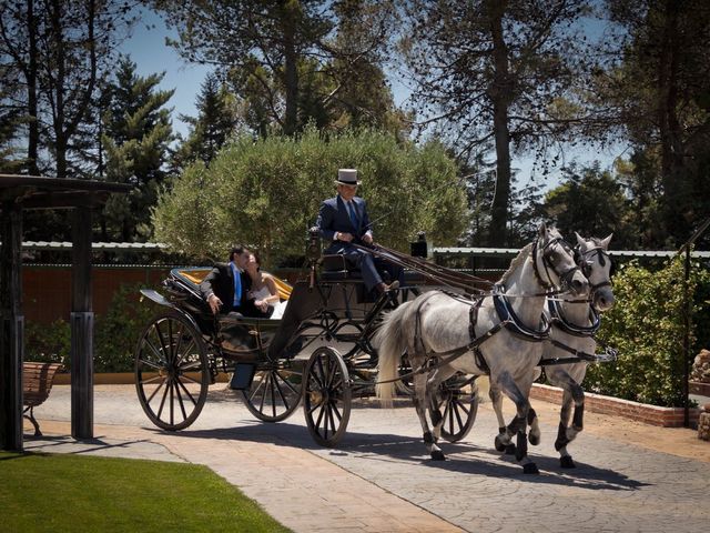 La boda de Alejandro y Hunai en Talamanca Del Jarama, Madrid 24