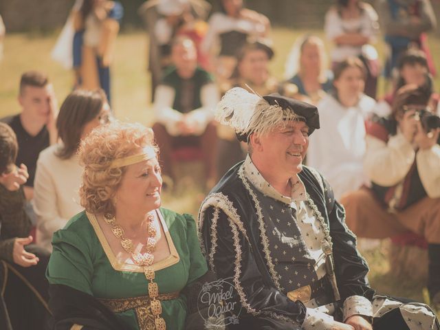 La boda de Santi y Sandra en Navacepedilla De Corneja, Ávila 40